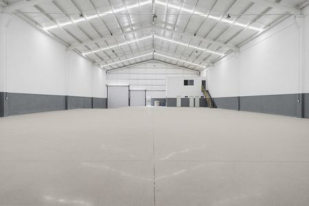 Bodega industrial nueva en renta 1,077 m2, Santa Catarina