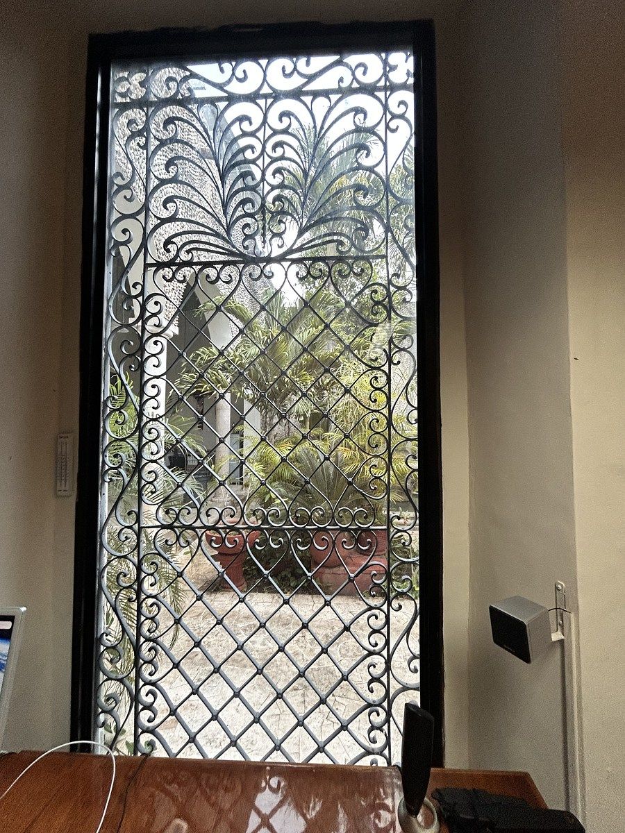 17 of 34: herreria original