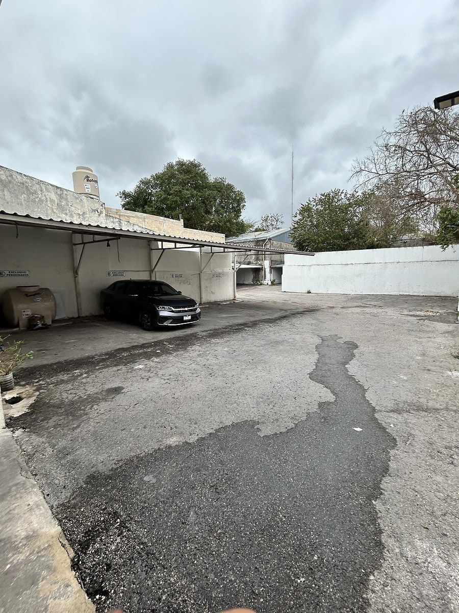 Direct Financing From the Owner! Parking with house in the Center! - foto 2