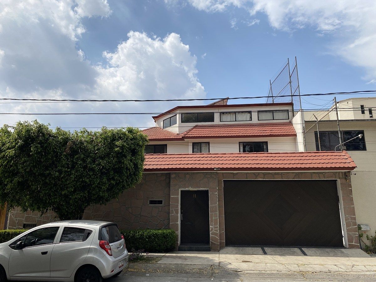 1 de 15: FACHADA PRINCIPAL