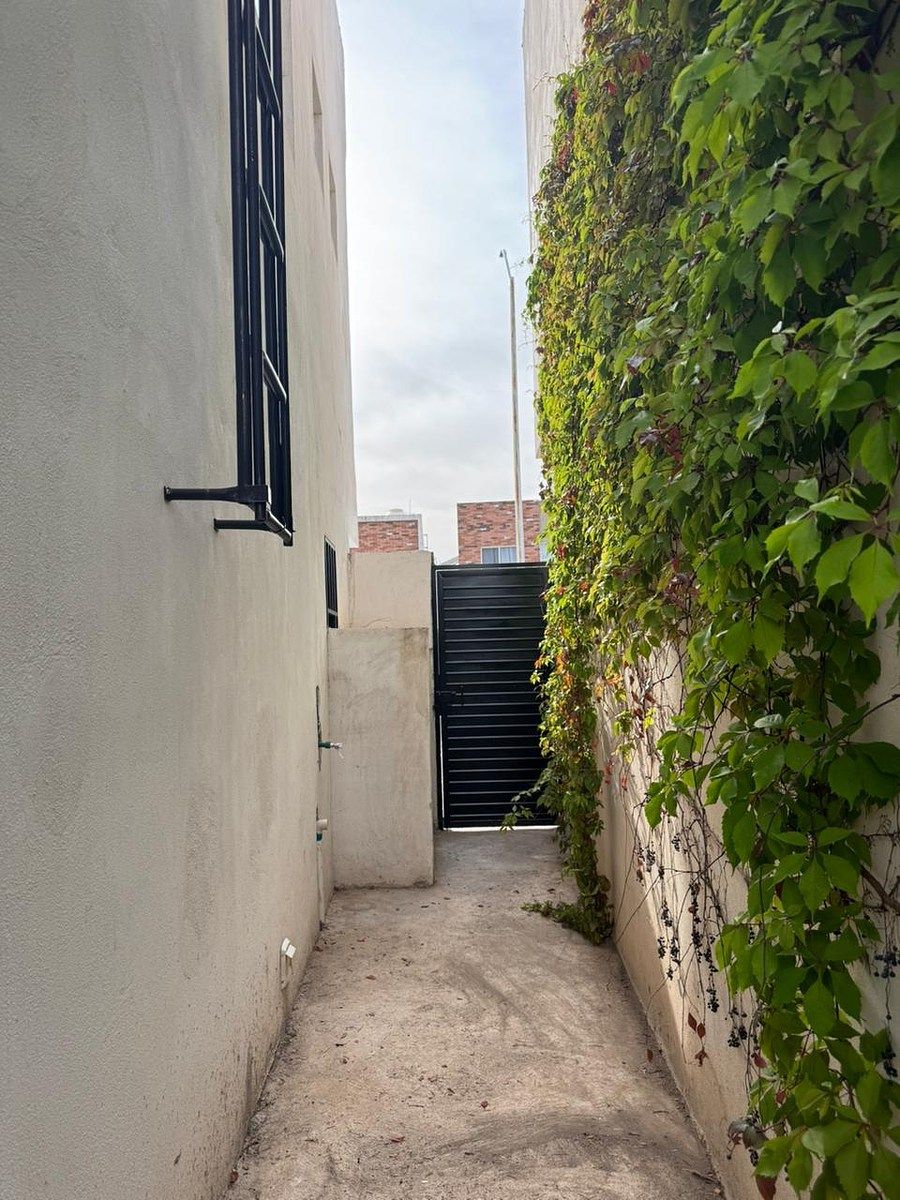 13 de 18: pasillo de servicio