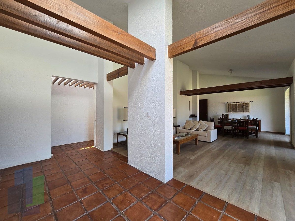 3 de 27: Entrada principal