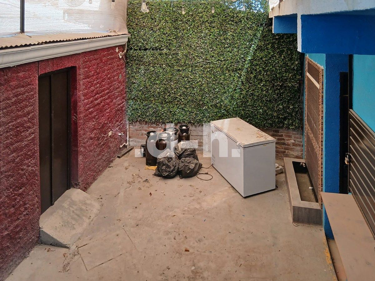 14 de 35: Internal Open Patio