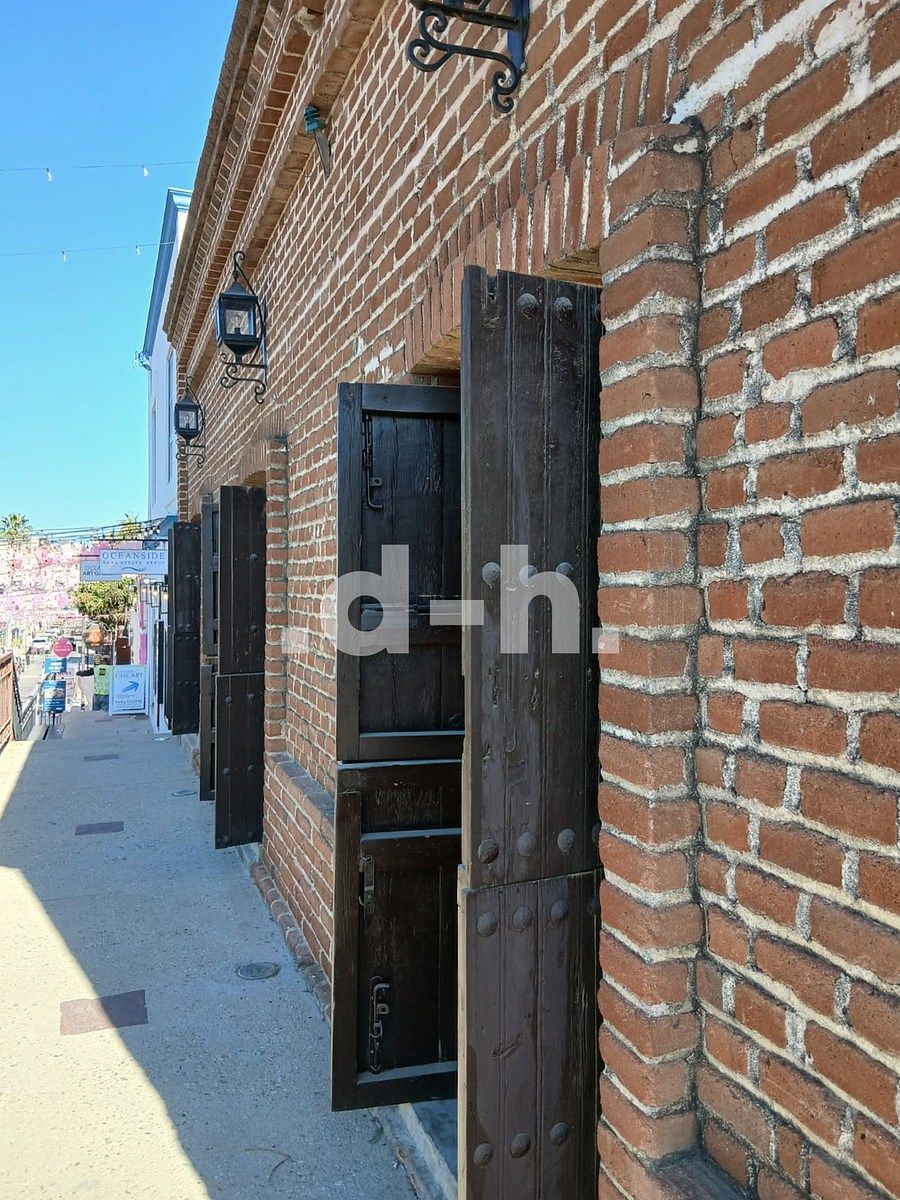 16 de 35: lateral view to city center