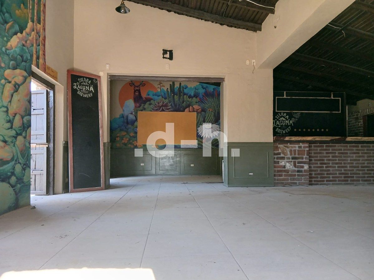 24 of 34: Main arera