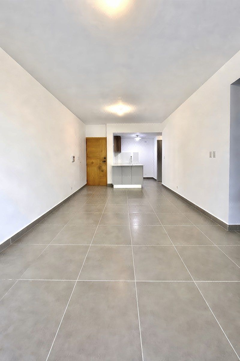 APARTAMENTO DE 2 HABITACIONES FRENTE AL MALECÓN, foto 1 de 17