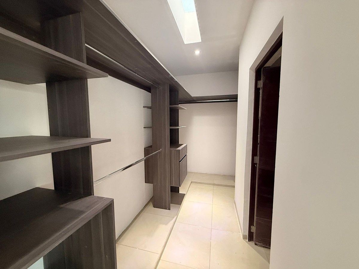 2 de 30: Walking Closet