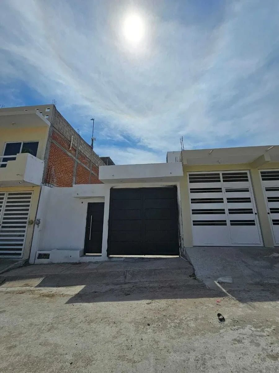 Casa en venta de una planta en Jardines del Grijalva, foto 1 de 9