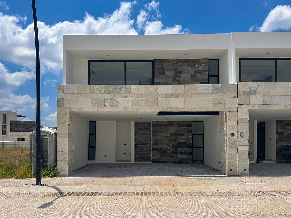 FABIANA HOUSE FOR SALE (NORTHWEST PUNTA CORAL) - foto 1