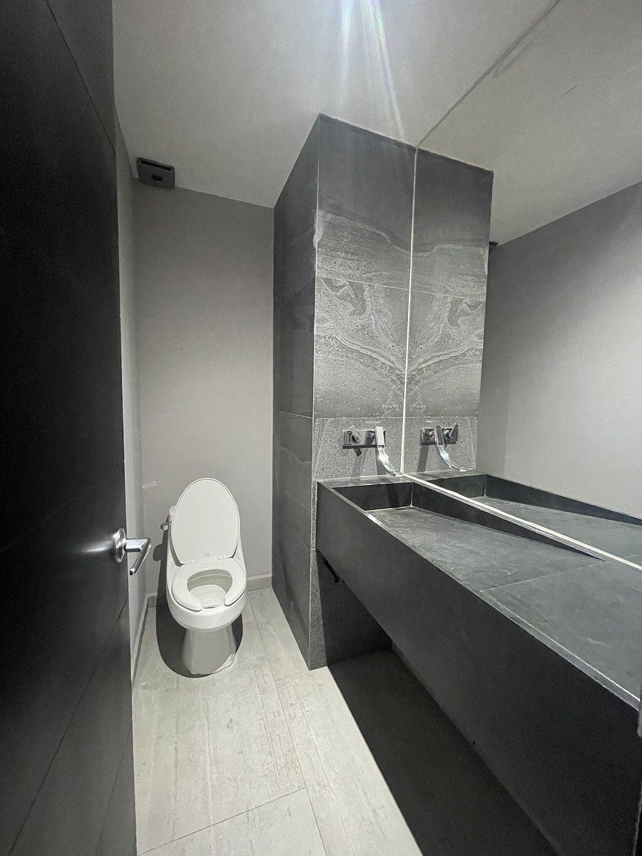 10 de 17: Medio baño