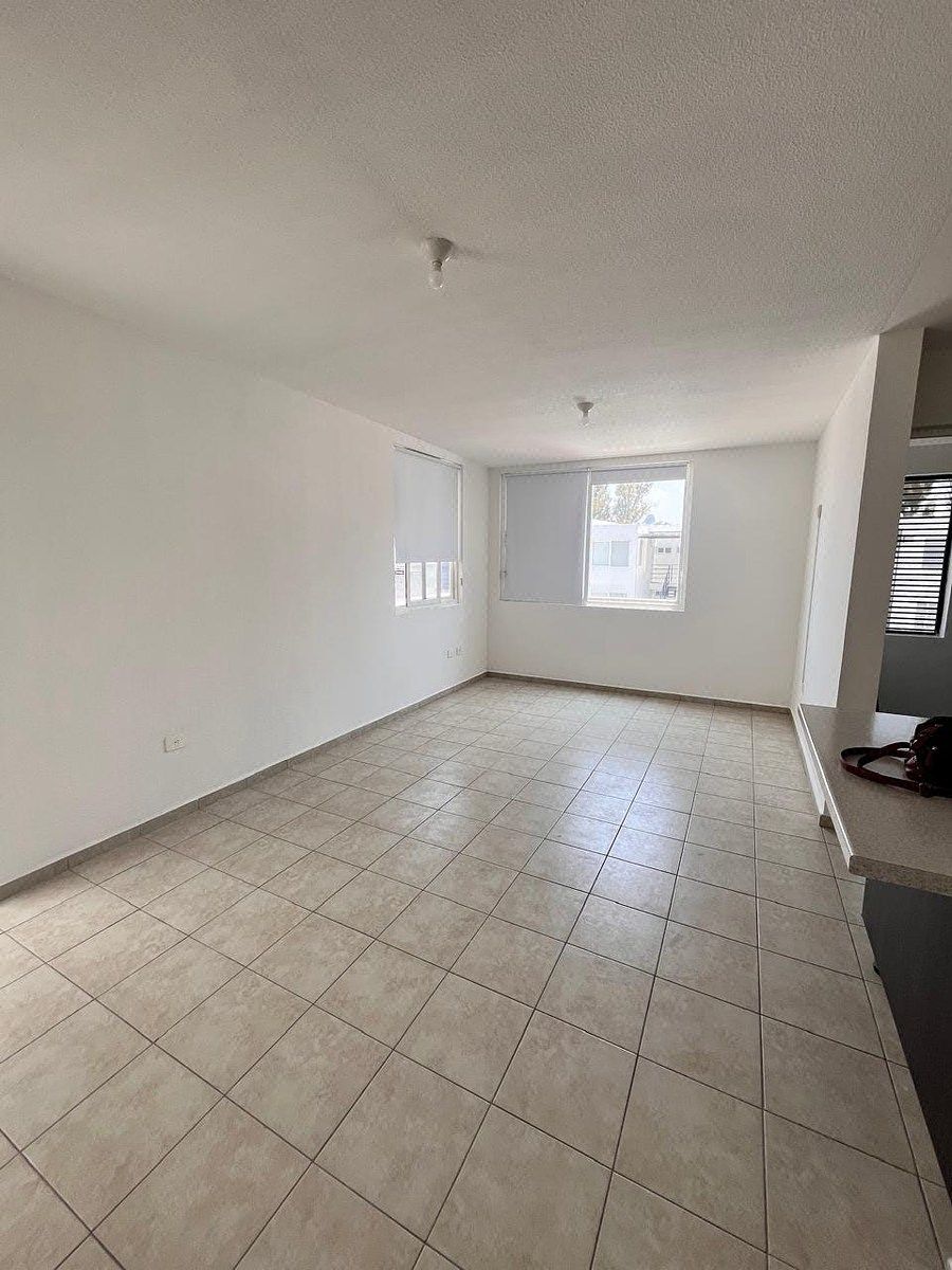 Apartment in Paseos del Bosque, Corregidora, photo 2 of 18