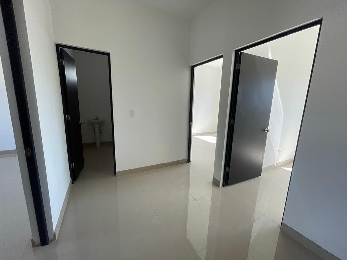 NUEVA casa en Venta | Av. Los Reyes | Blvd. Díaz Ordaz - foto 5