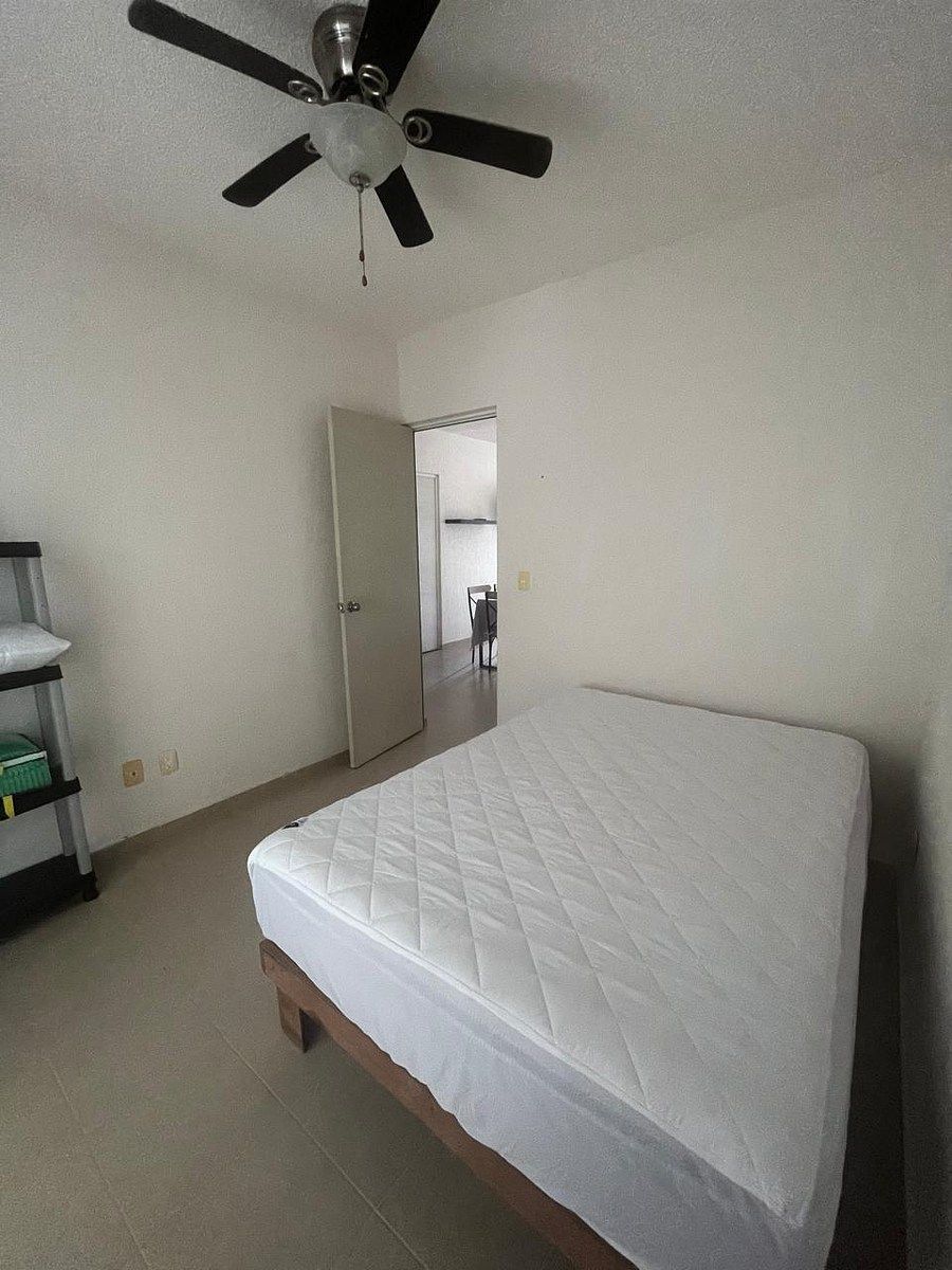 11 de 18: HABITACIÓN 2