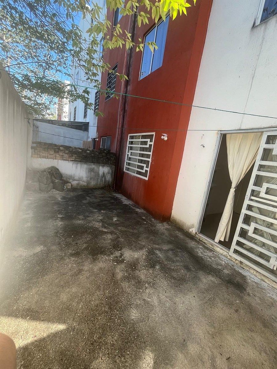 14 de 18: PATIO TRASERO