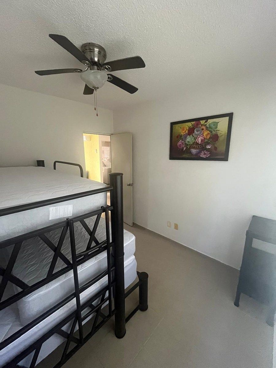 10 de 18: HABITACION 1