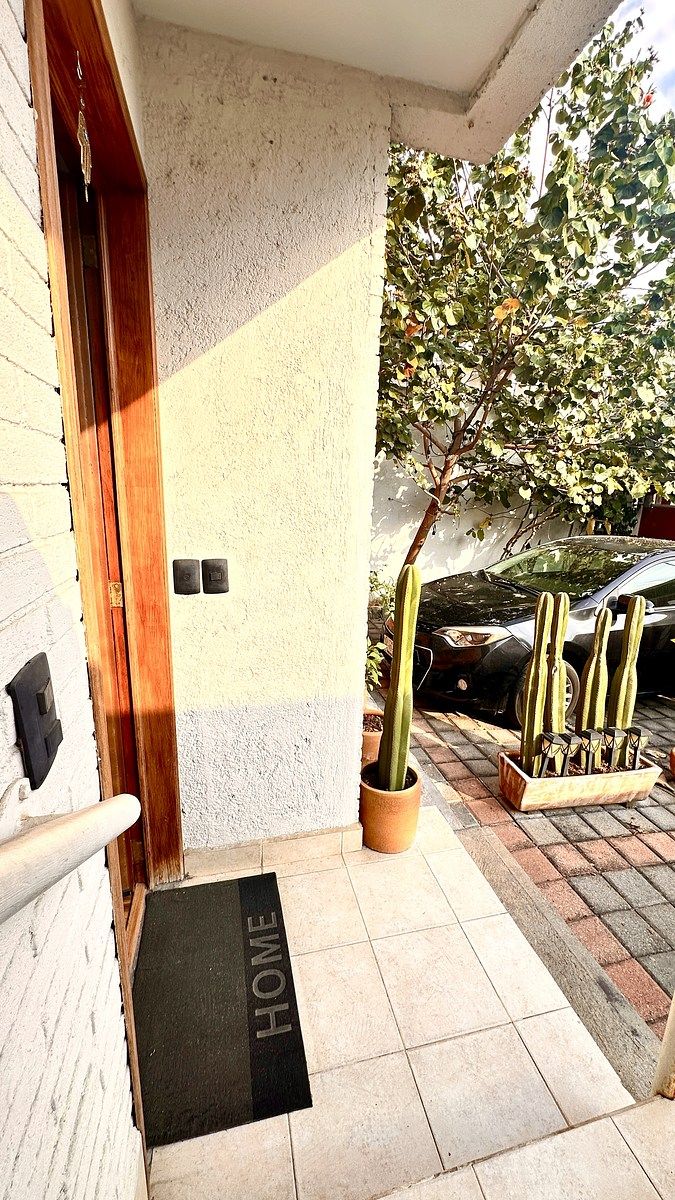 13 de 42: Pórtico de entrada