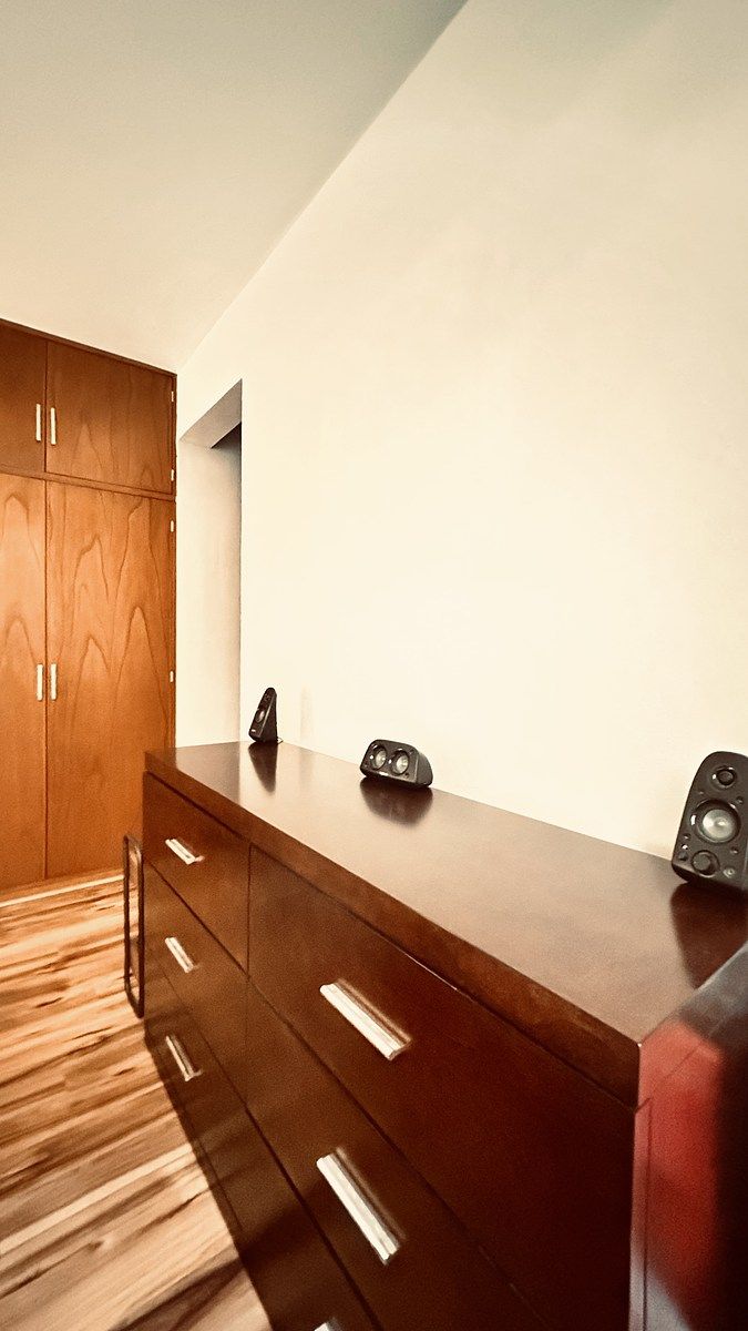 10 de 42: Ambientación y sonido fino para disfrutar su recamara