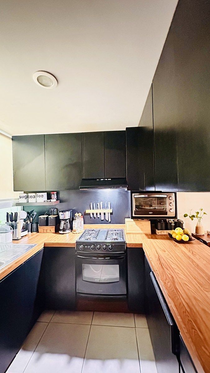 27 de 42: Elegante cocina integral