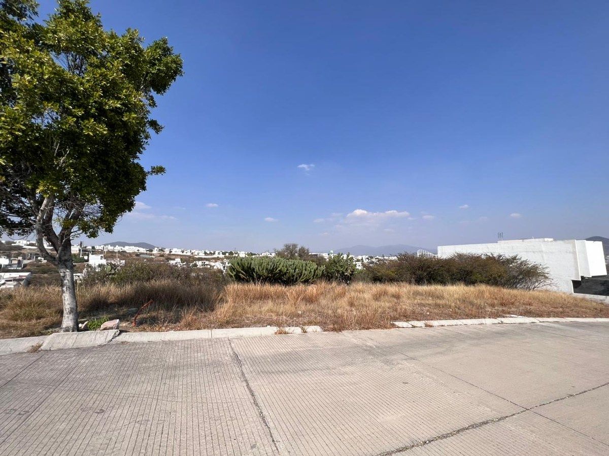 Lot in Real de Juriquilla, Querétaro, photo 2 of 6