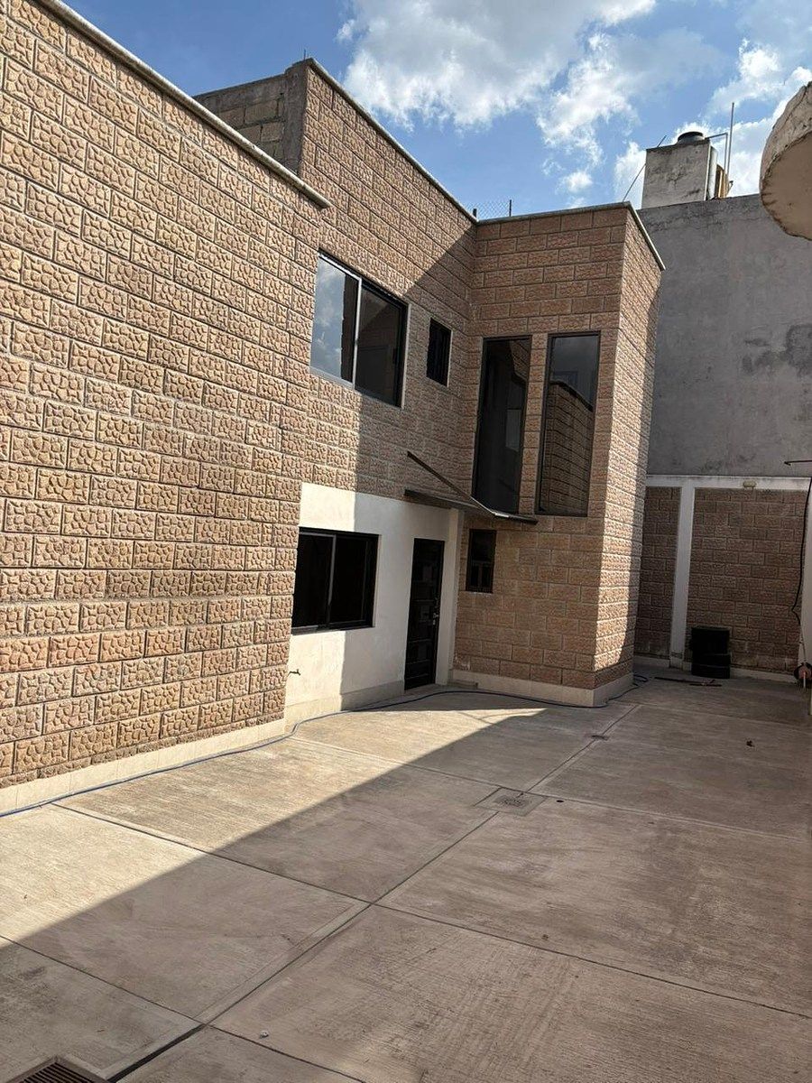 Casa Nueva y Casa en Uso Col Niños Héroes