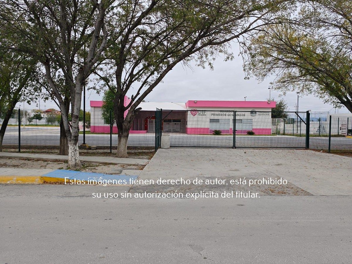 3 of 9: Terreno Comercial y Habitacional en Venta en el Centro de Pe