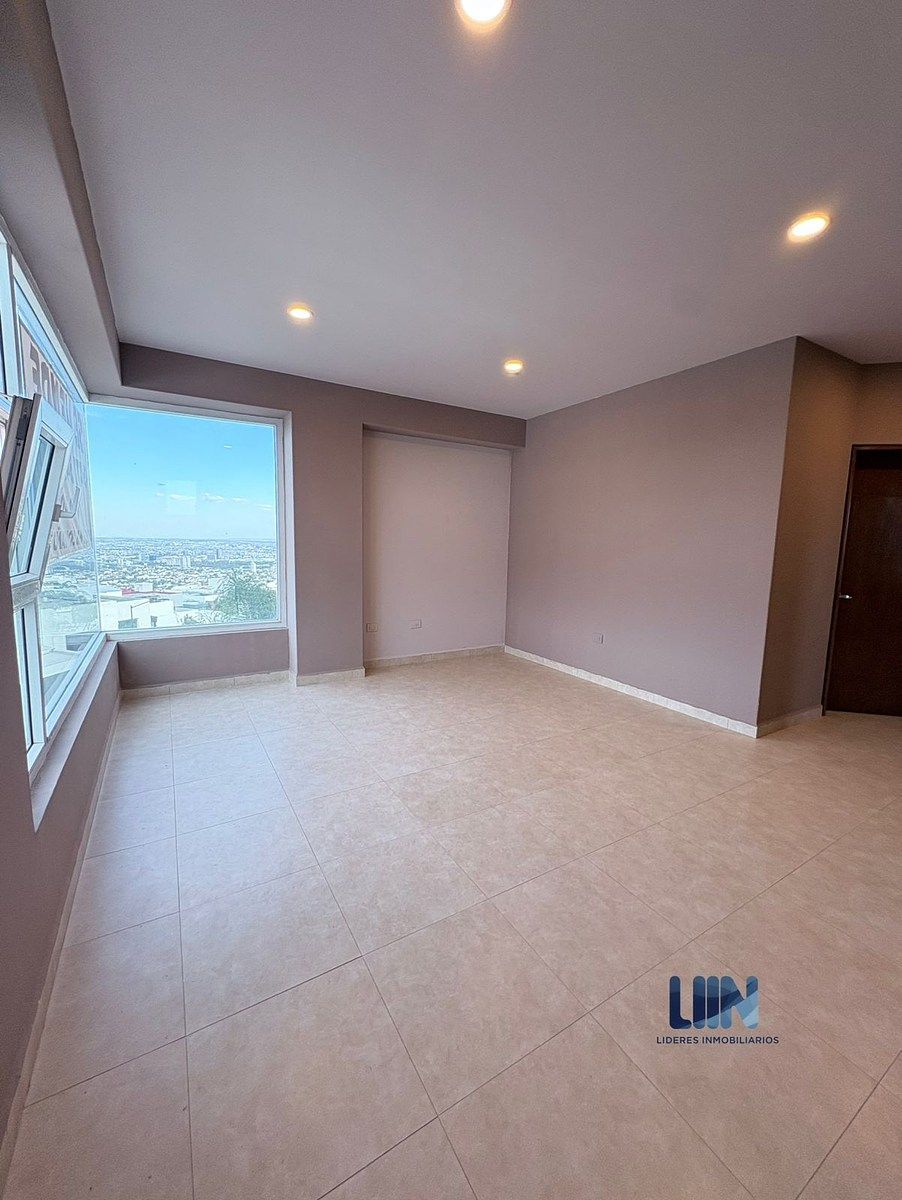 10 de 19: cuarto principal