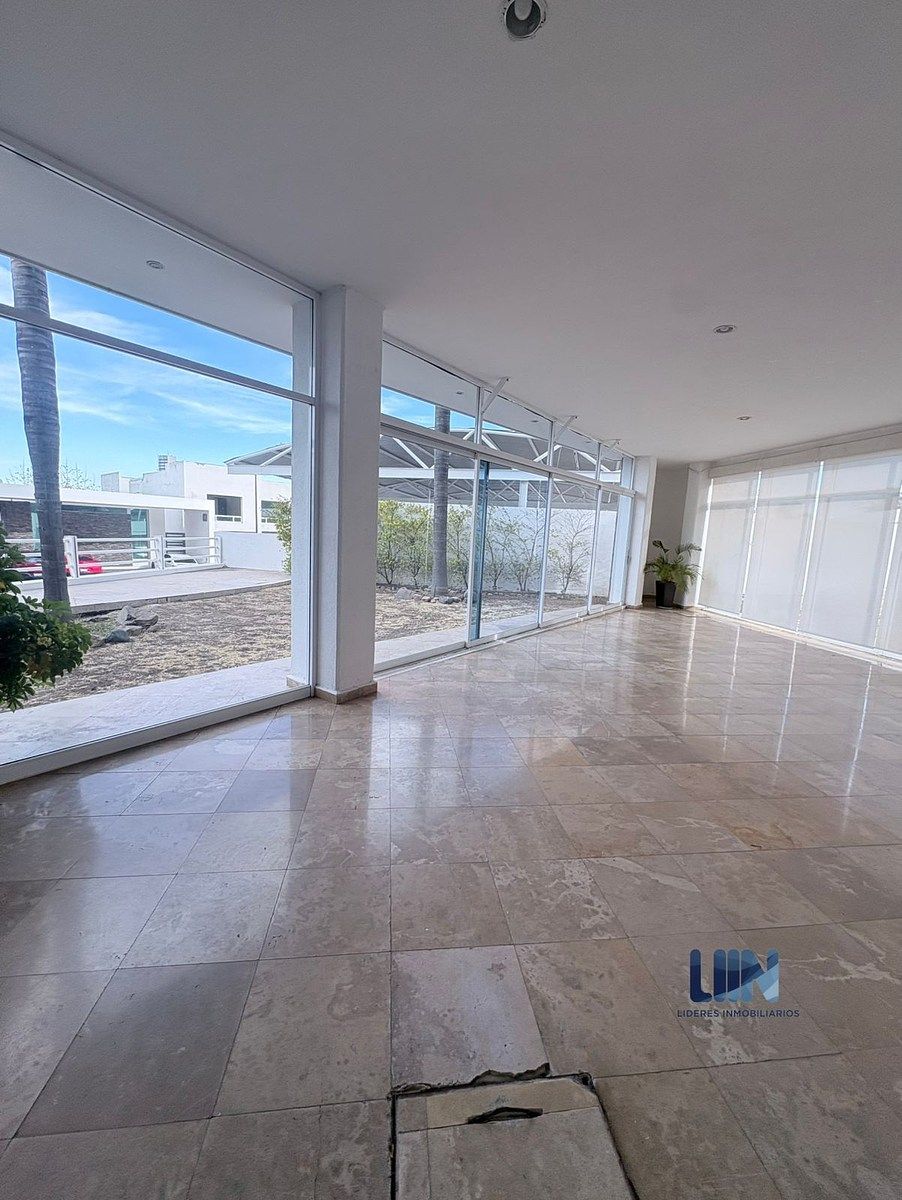 17 de 19: Salon de eventos (area comun)