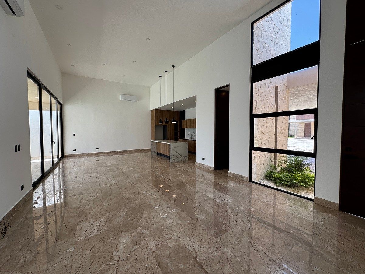 Casa em Xcanatún, Mérida, foto 4 de 49