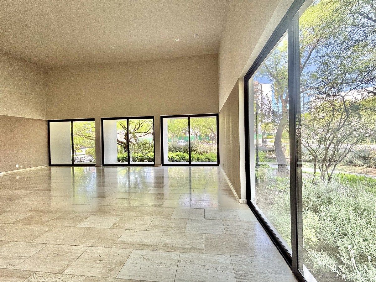 43 of 45: Celebra en grande esas  fechas  importantes 🎉 como mereces!