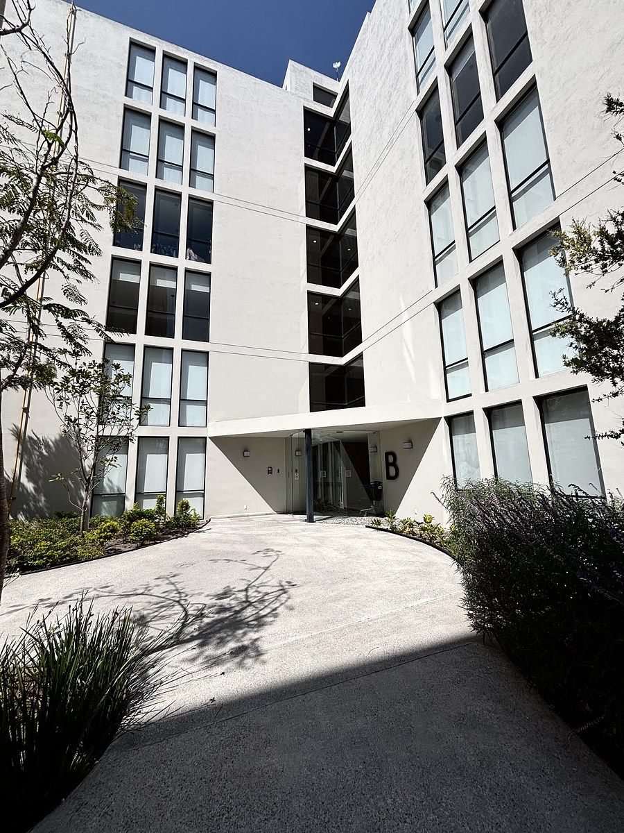 45 of 45: Torre B Piso 4