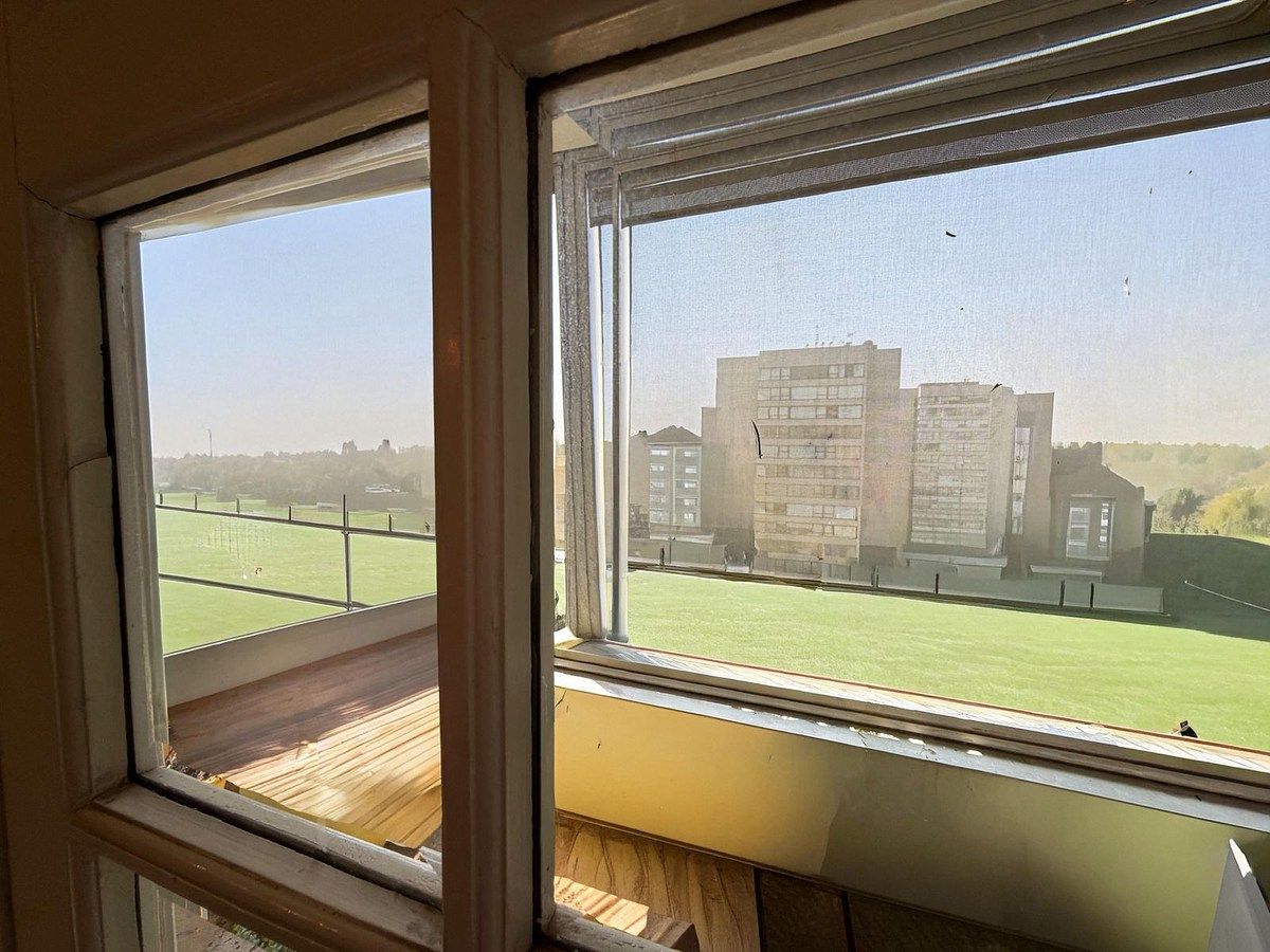 23 de 33: TERRAZA VACIA