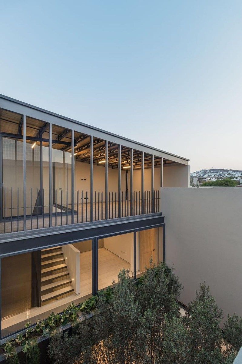 21 of 28: Roof Garden