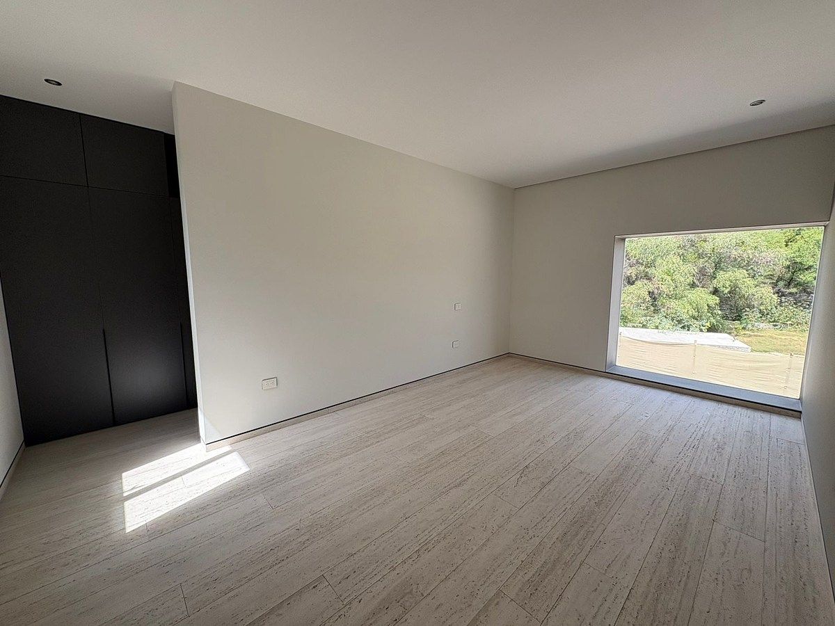 18 of 28: Recámara Secundaria