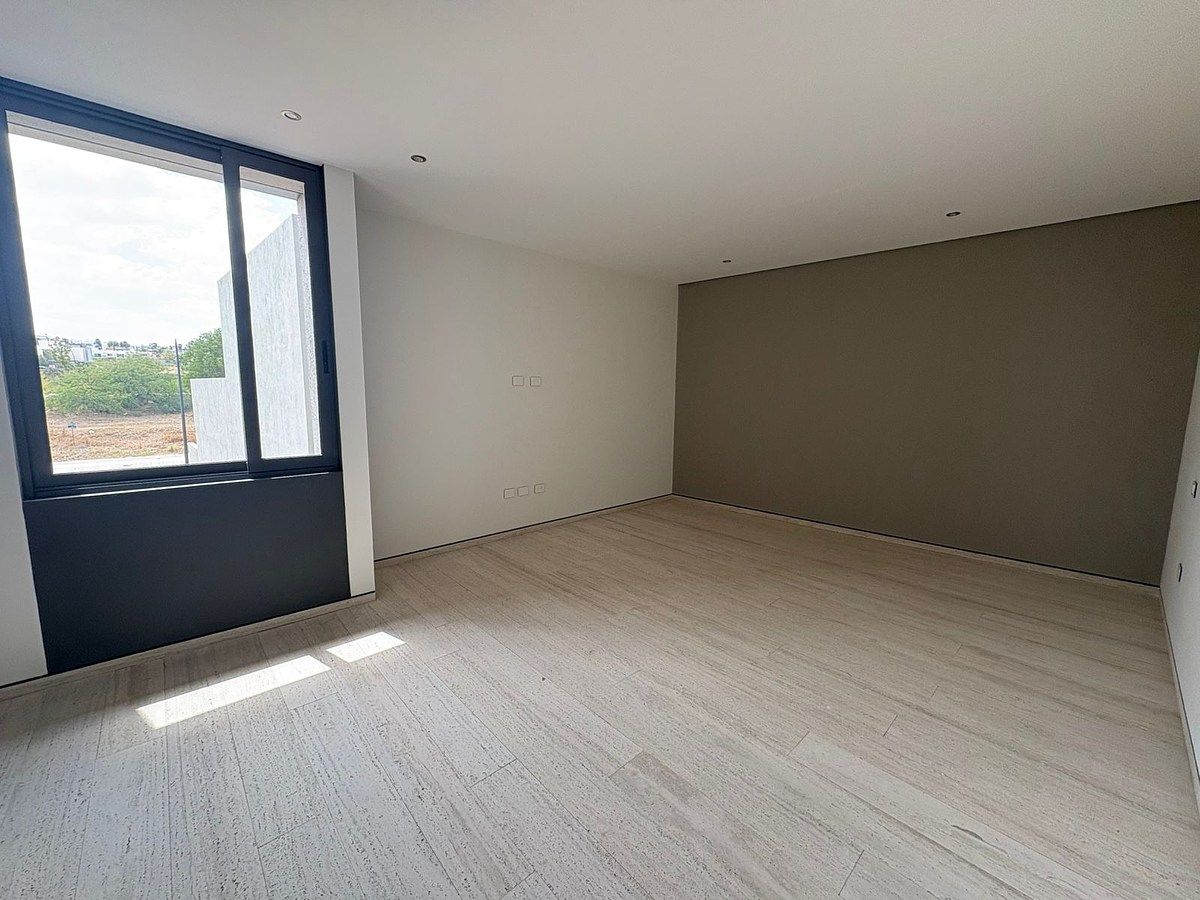 14 of 28: Recámara Principal