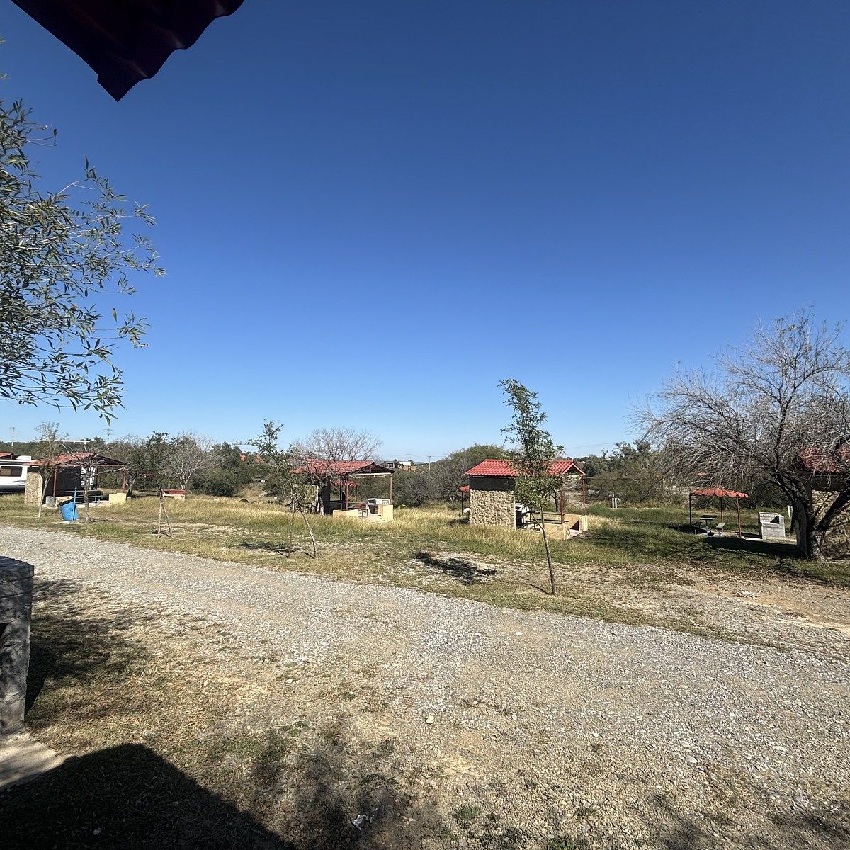 18 of 32: Area asadores individuales