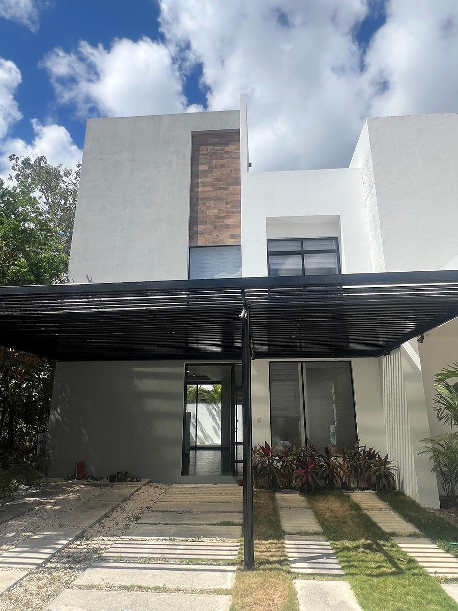 RENTA DE HERMOSA CASA AQUA RESIDENCIAL $32,000 SIN MUEBLES CON ALBERCA Y ROOF, foto 1 de 34