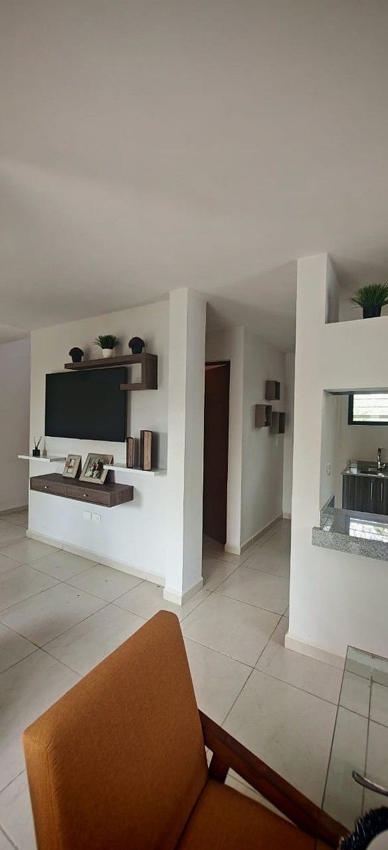 2 of 6: Imagenes Casa Muestra