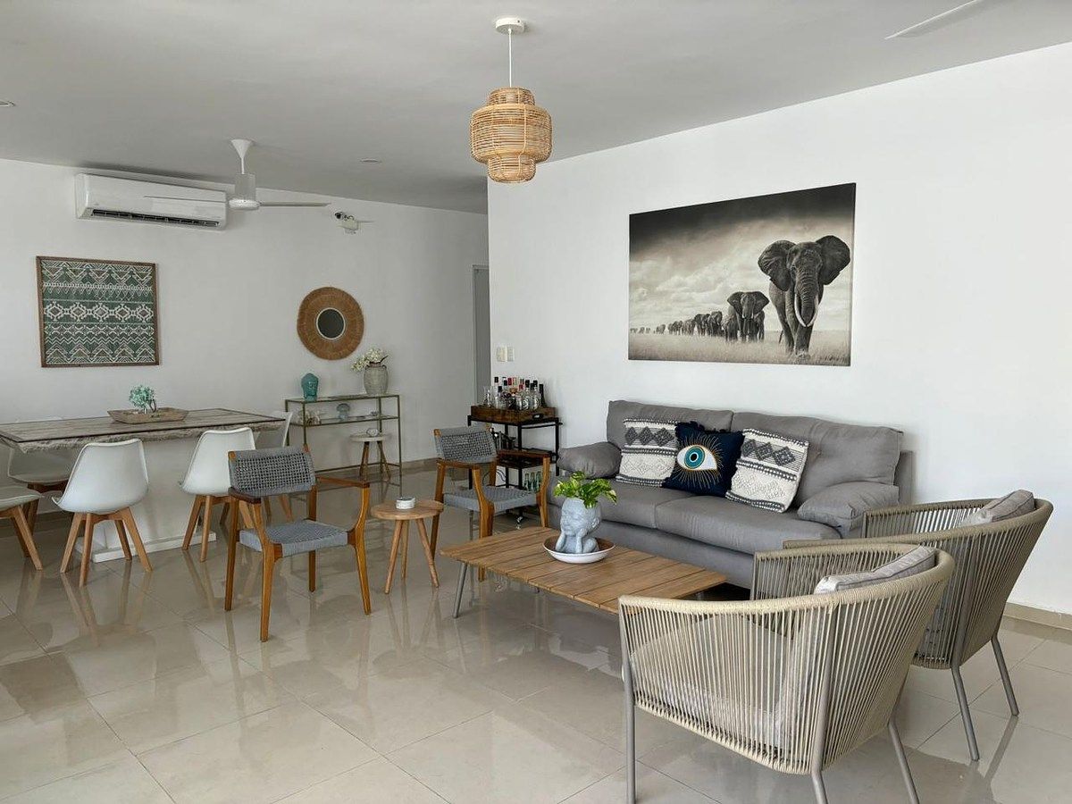 CASA CON PANELES SOLARES EN VENTA EN MERIDA, YUCATAN EN PRIVADA OLIVOS, CONKAL - foto 2