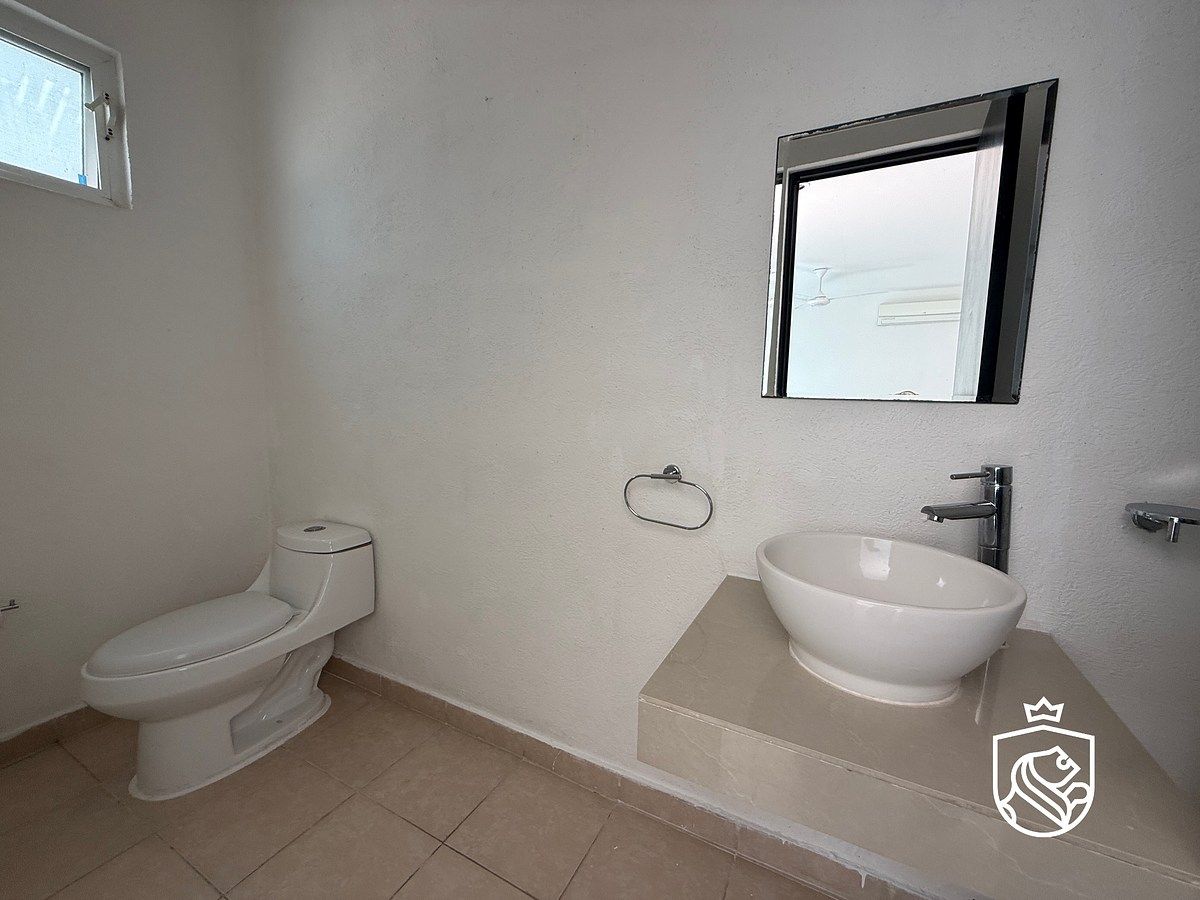 14 de 25: Baño de visitas