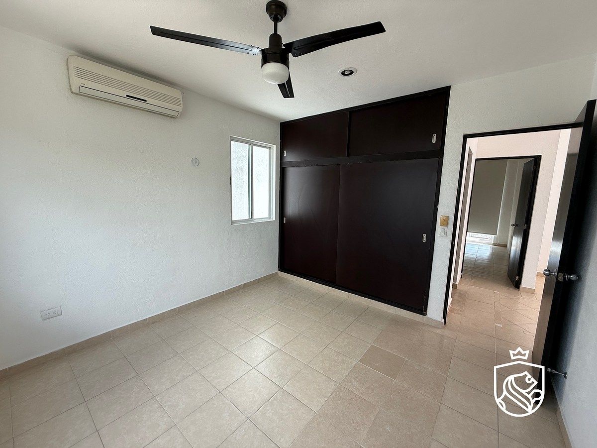 20 de 25: Recámara secundaria 2