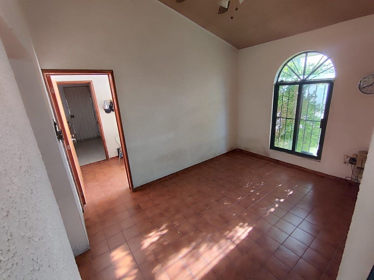 7 de 29: Ante comedor