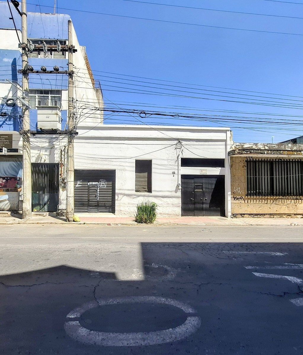 ESPECTACULAR CASA EN VENTA EN EL CENTRO DE GUADALAJARA - foto 2