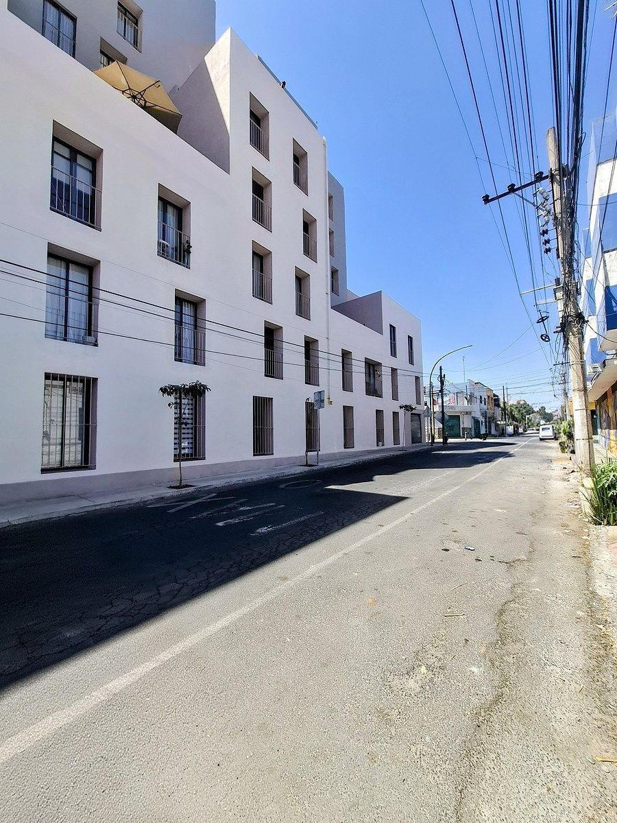 ESPECTACULAR CASA EN VENTA EN EL CENTRO DE GUADALAJARA - foto 3