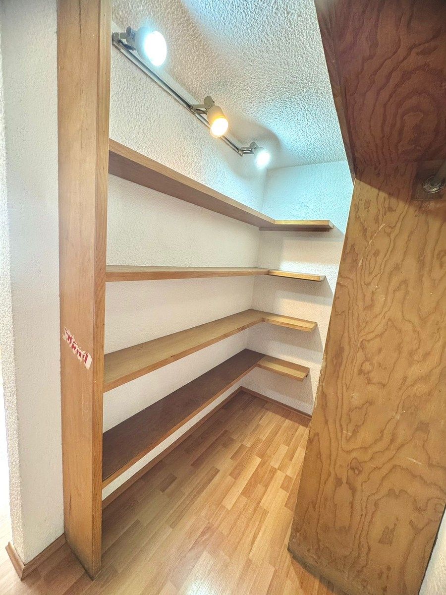 12 of 24: Walking Closet