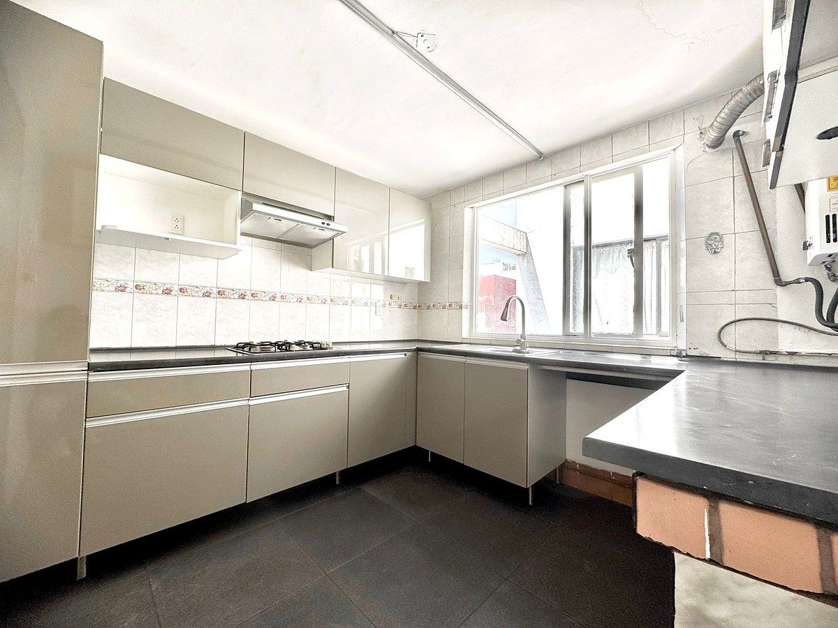 7 of 24: Cocina integral