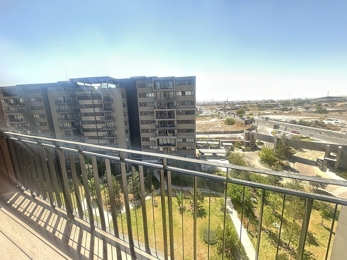 17 de 27: Vista hacia los jardines