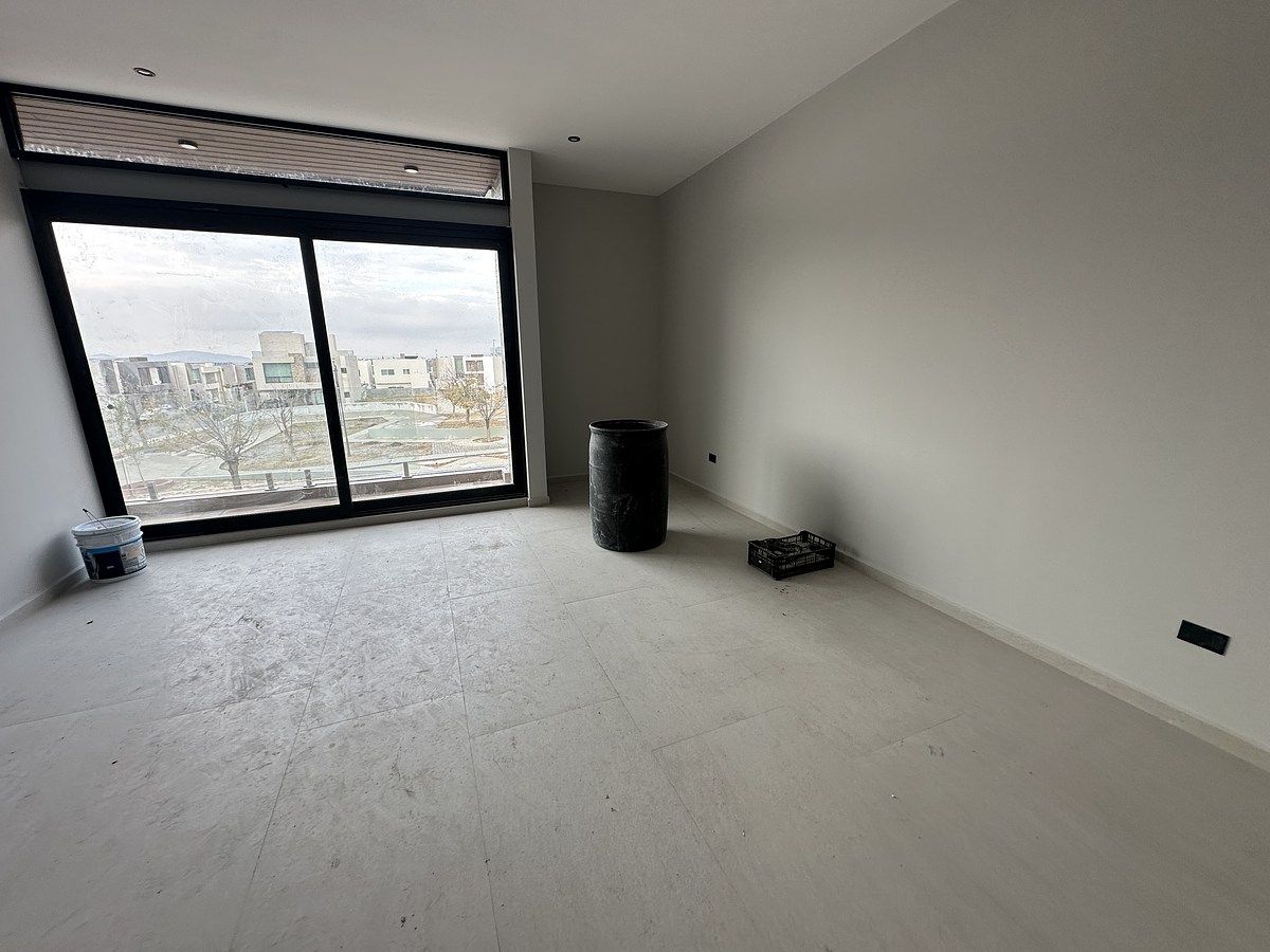 20 of 21: RECÁMARA PRINCIPAL