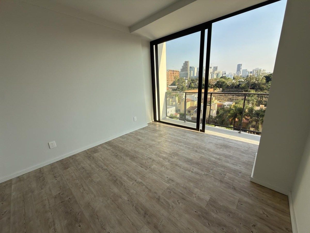 6 of 9: Vista recámara secundaria