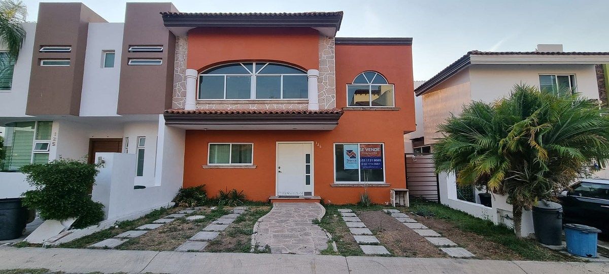 Casa à Venda em Casa Fuerte - Coto El Vigia 126, foto 1 de 26