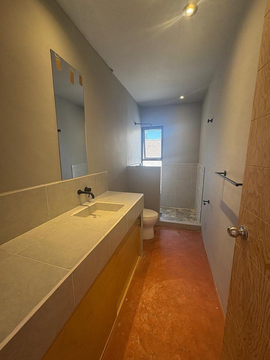 Casa em Lomas de Comanjilla, León, foto 2 de 19